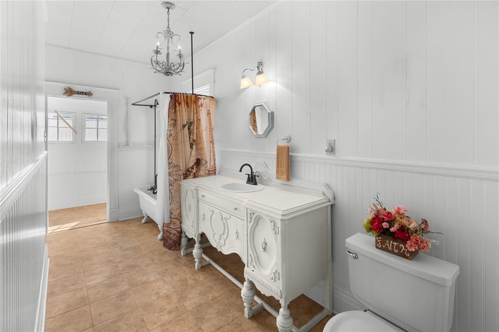 905 8th Street Property Photo 25