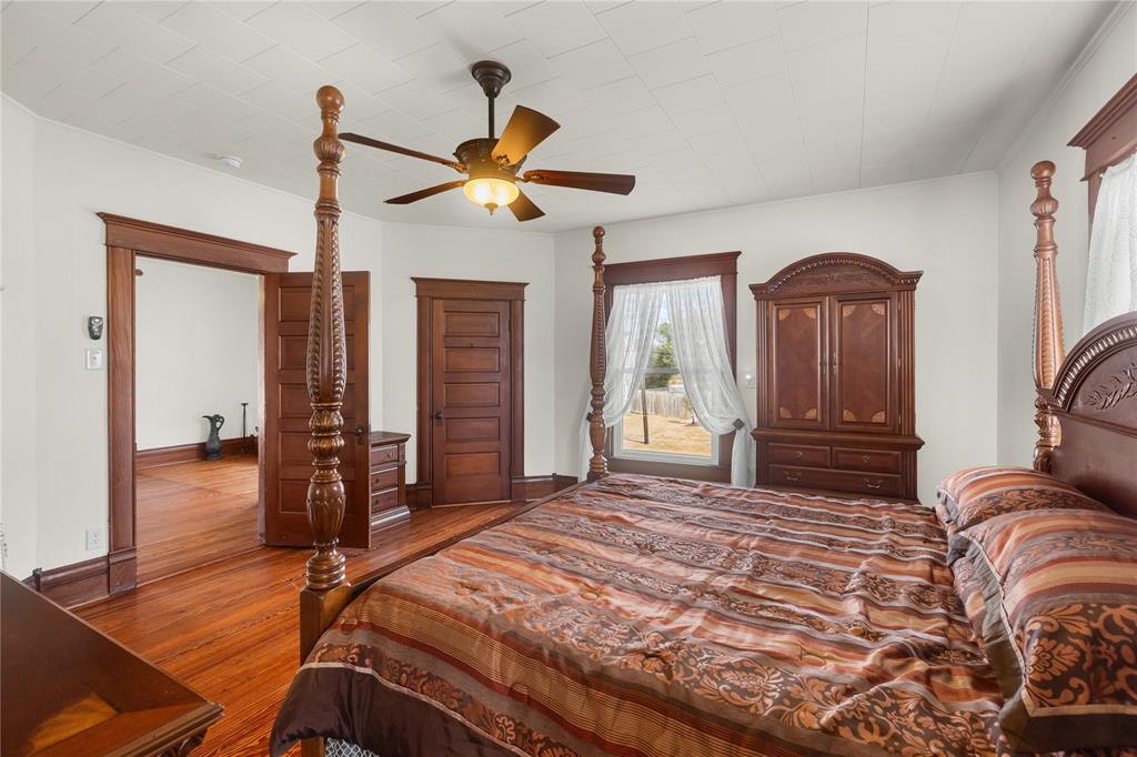 905 8th Street Property Photo 27