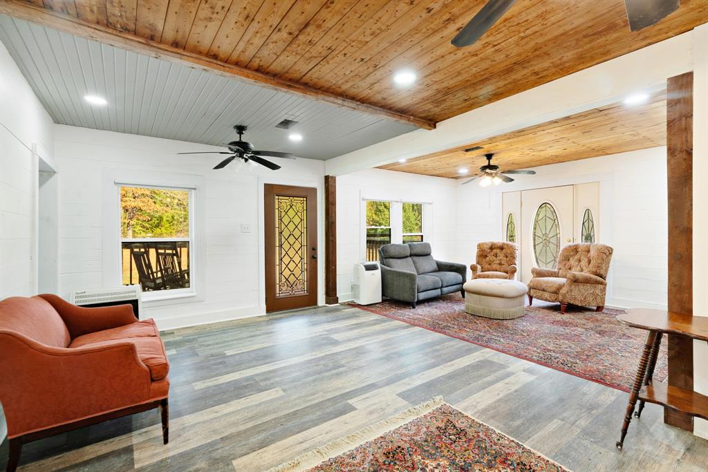 2727 Fm 3298 Property Photo 5