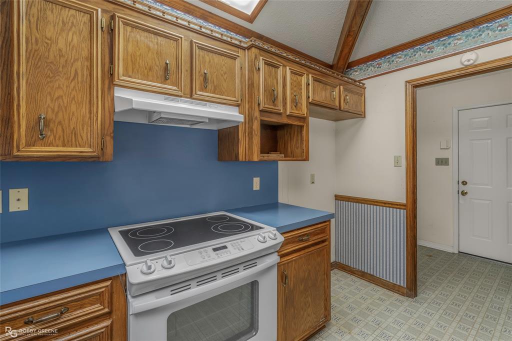 10012 Aylesbury Court Property Photo 21