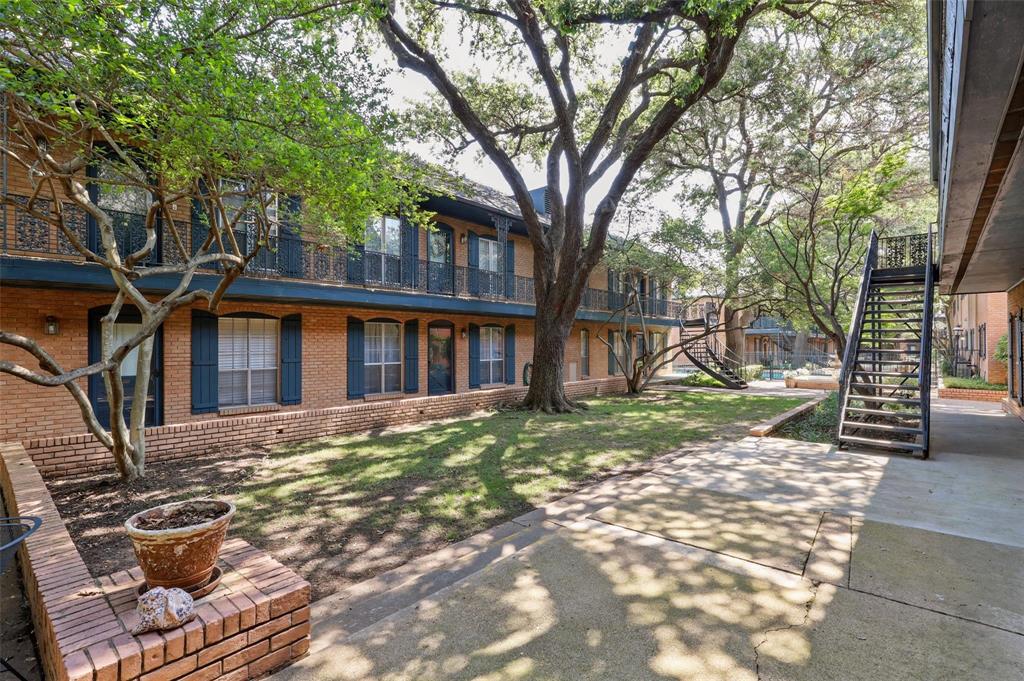 6011 E University Boulevard 246 Property Photo 1