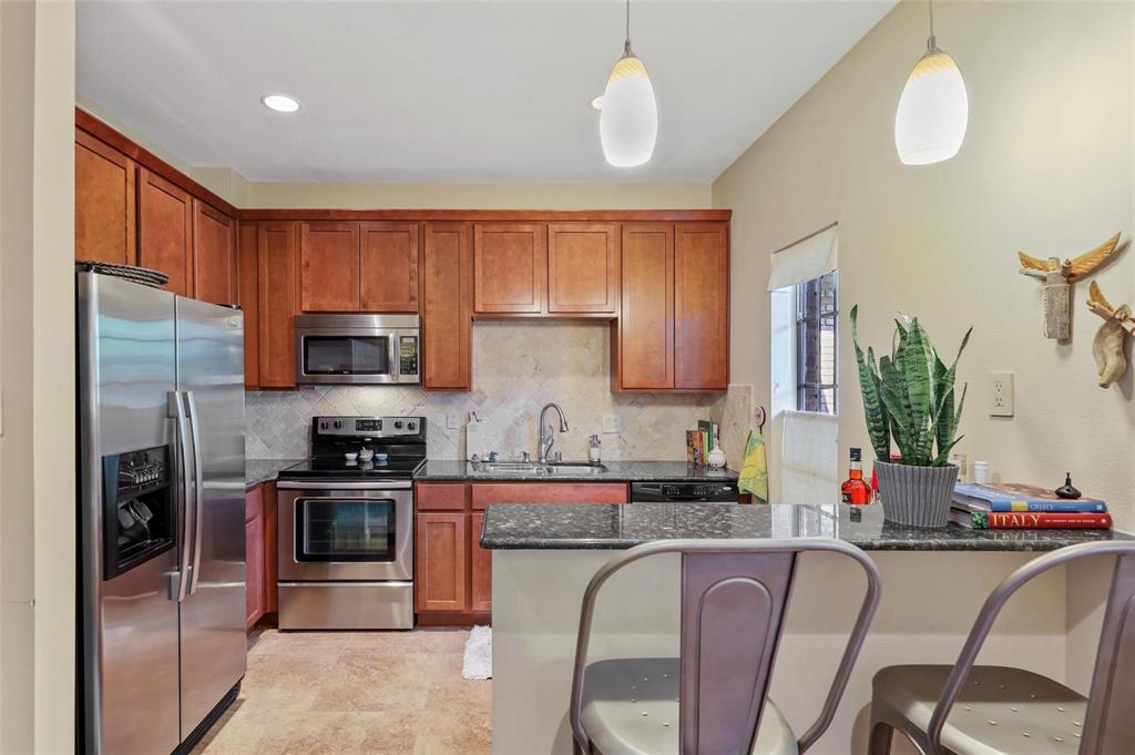 6011 E University Boulevard 246 Property Photo 3