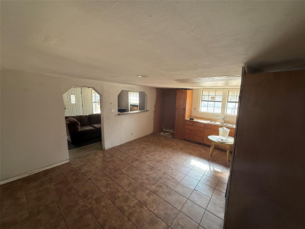1109 Duke Street Property Photo 8