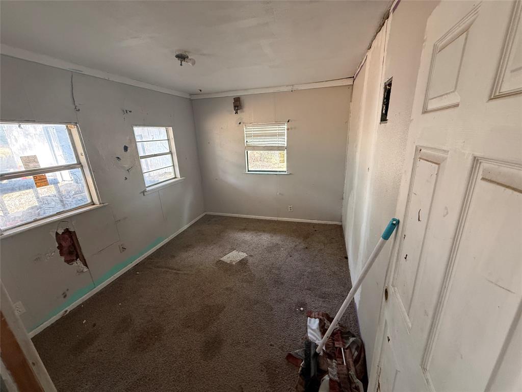 1109 Duke Street Property Photo 12