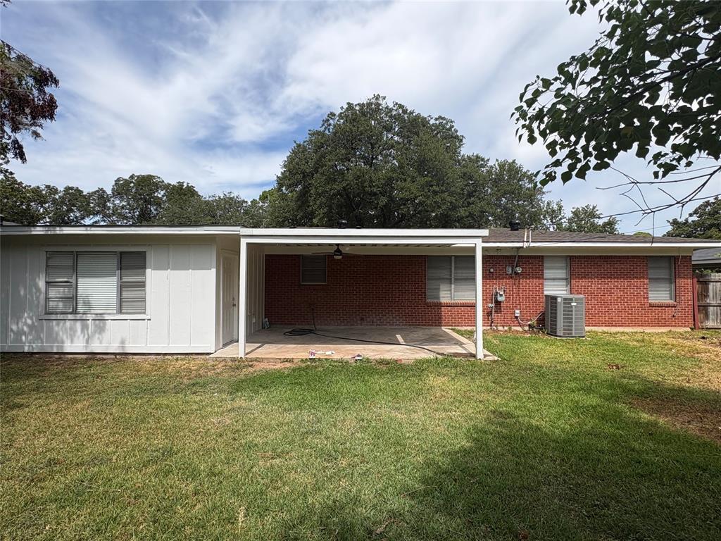 2404 Waverly Property Photo 17