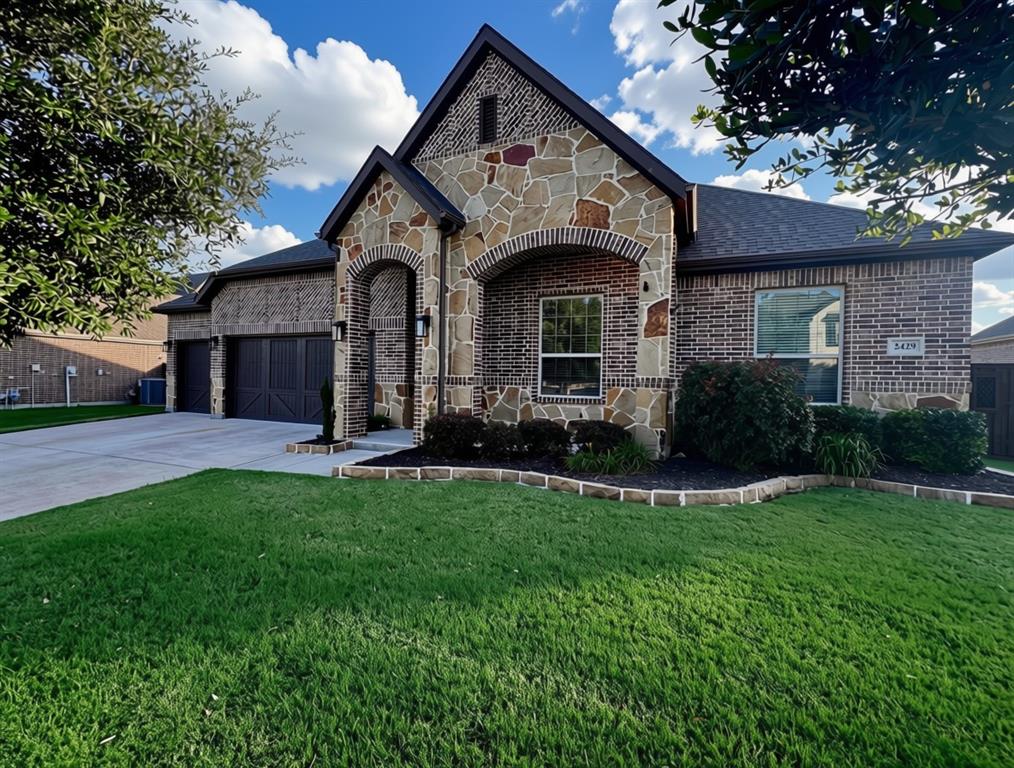 2429 San Marcos Drive Property Photo 1