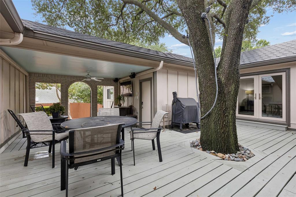 9020 Glen Springs Drive Property Photo 34