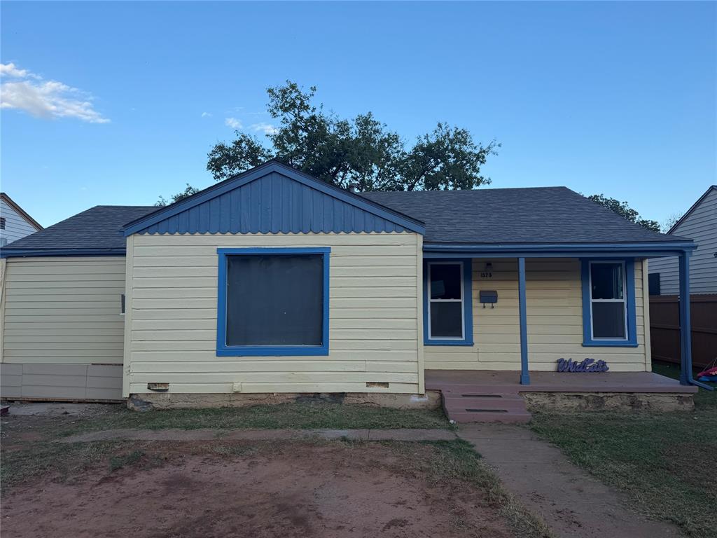 1525 Shelton Street Property Photo 1