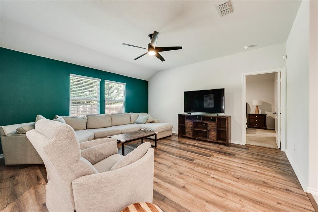 540 Bronze Circle Property Photo 3