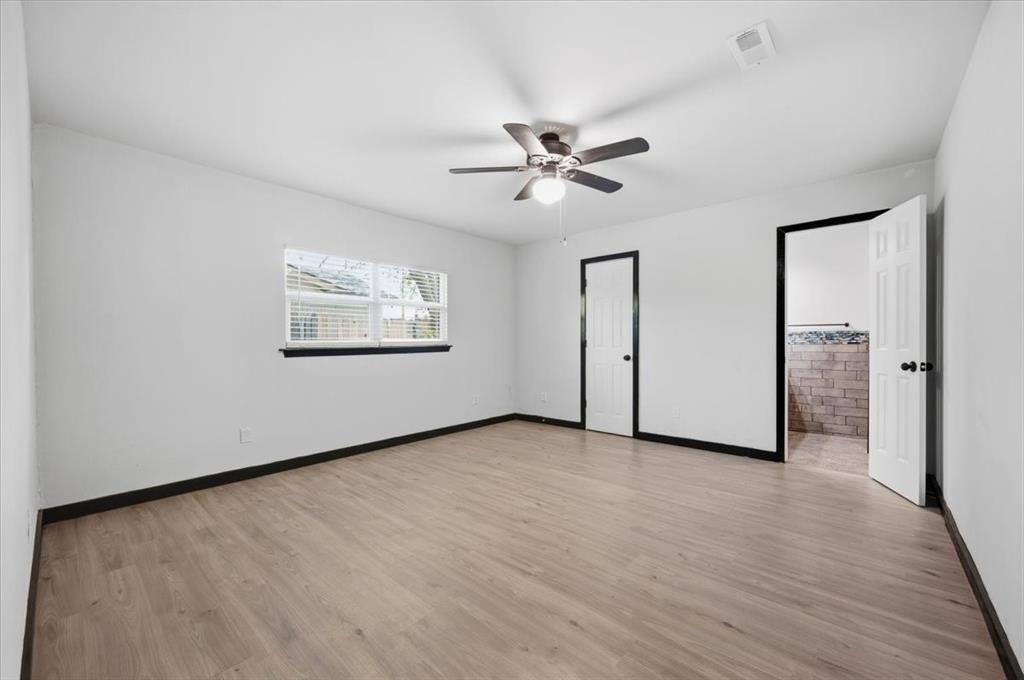 1206 Oakbluff Drive Property Photo 16