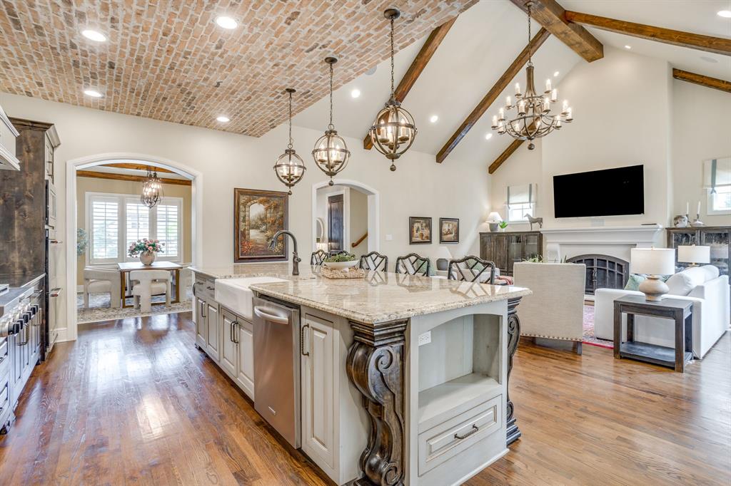 4525 Marbella Circle Property Photo 8