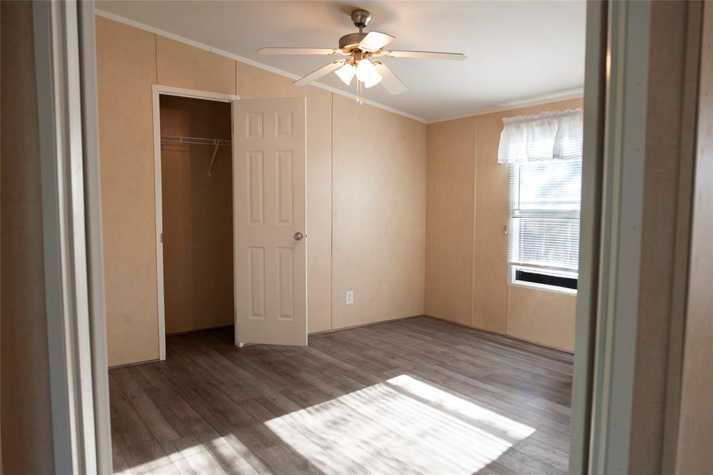 112 Se Front Street Property Photo 8