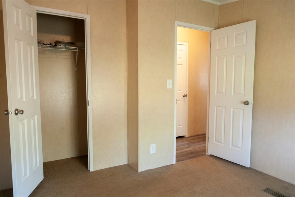 112 Se Front Street Property Photo 21