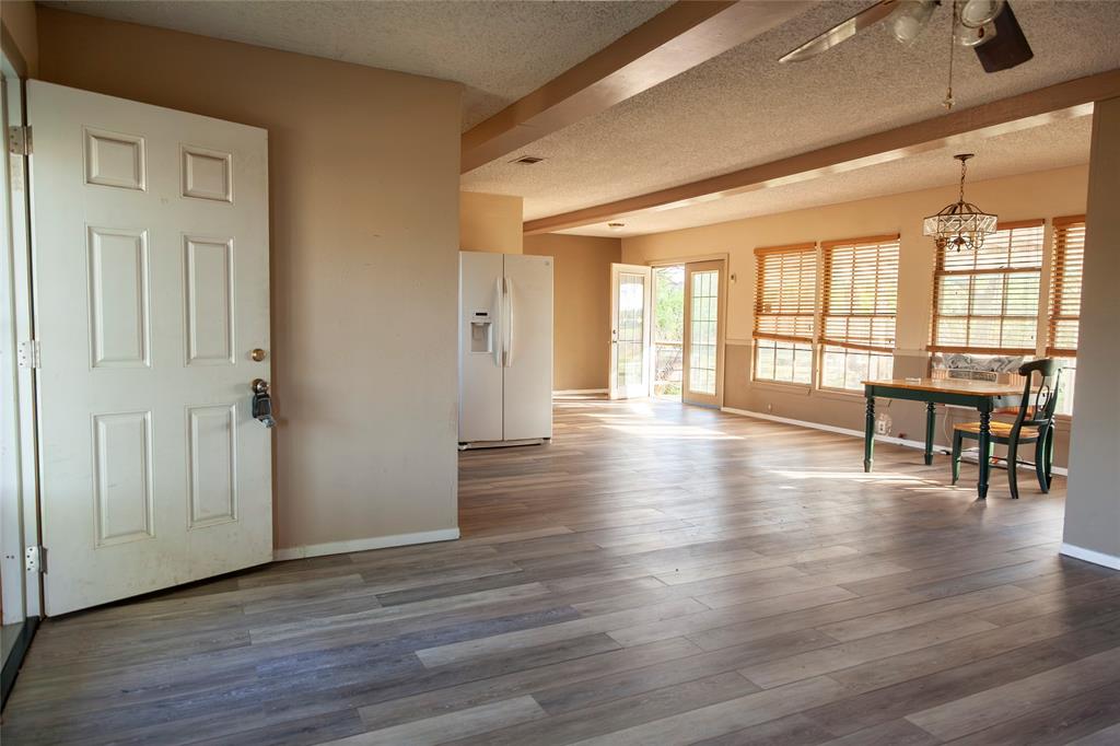 112 Se Front Street Property Photo 26