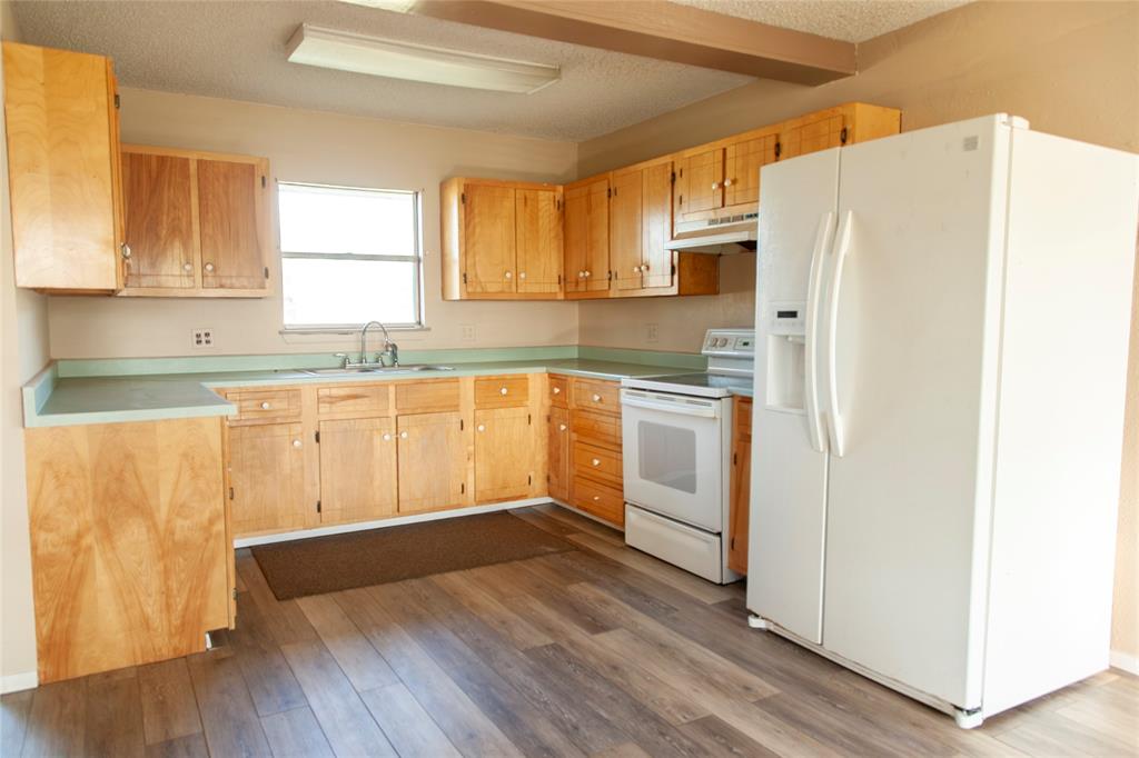 112 Se Front Street Property Photo 29
