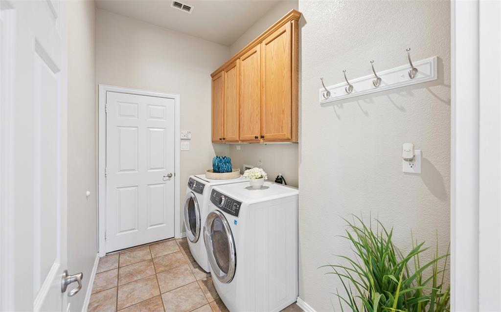 3409 Balboa Court Property Photo 35