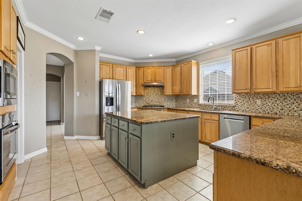 35 Creekside Drive Property Photo 8