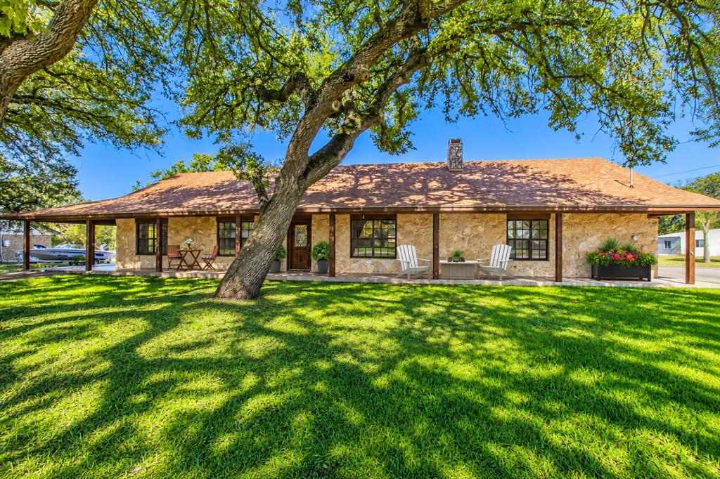 118 Spring Lake Drive Property Photo 1