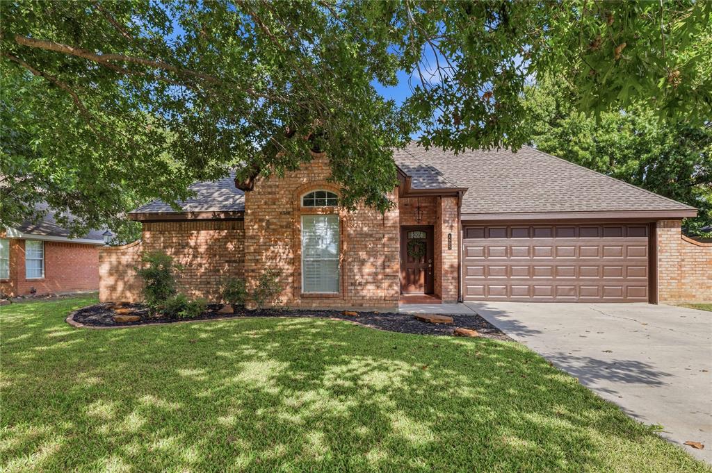 1605 Southgate Drive Property Photo 1