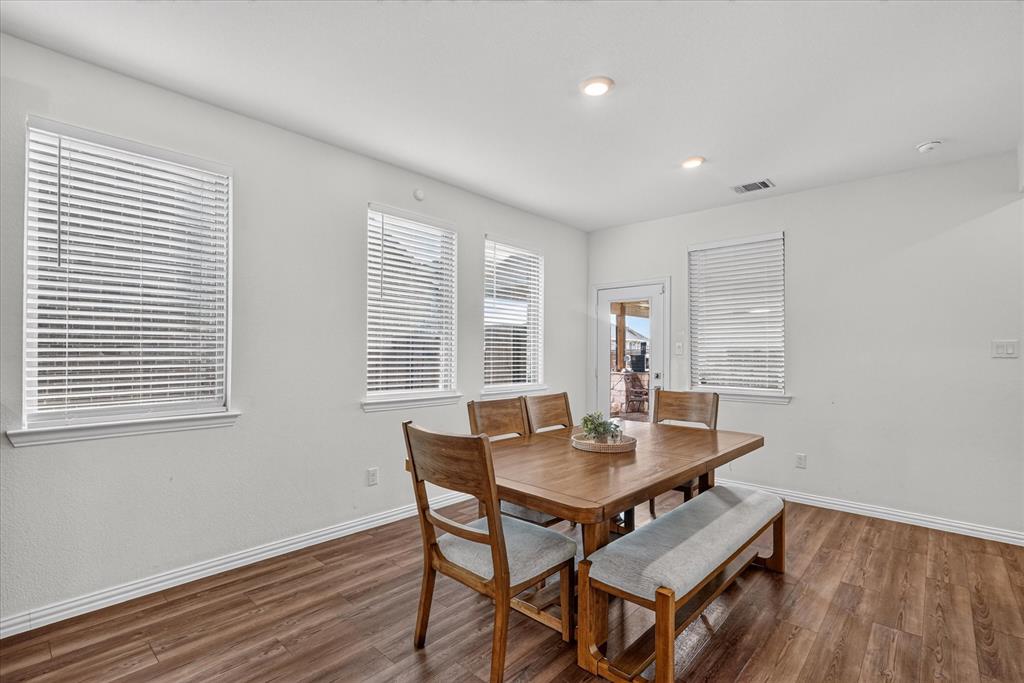 1458 Martingale Lane Property Photo 11