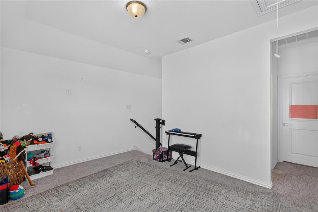 1458 Martingale Lane Property Photo 20