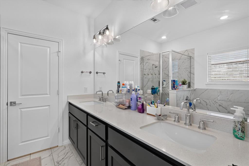 1458 Martingale Lane Property Photo 25