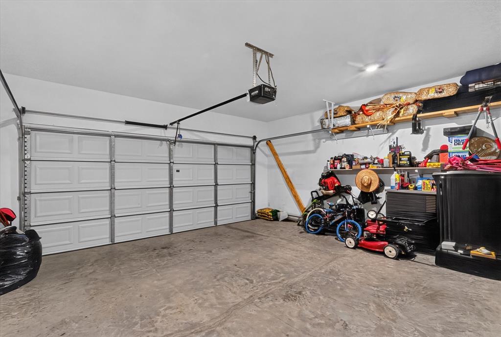 1458 Martingale Lane Property Photo 28