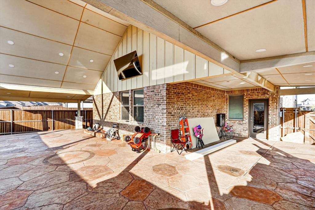 1458 Martingale Lane Property Photo 35