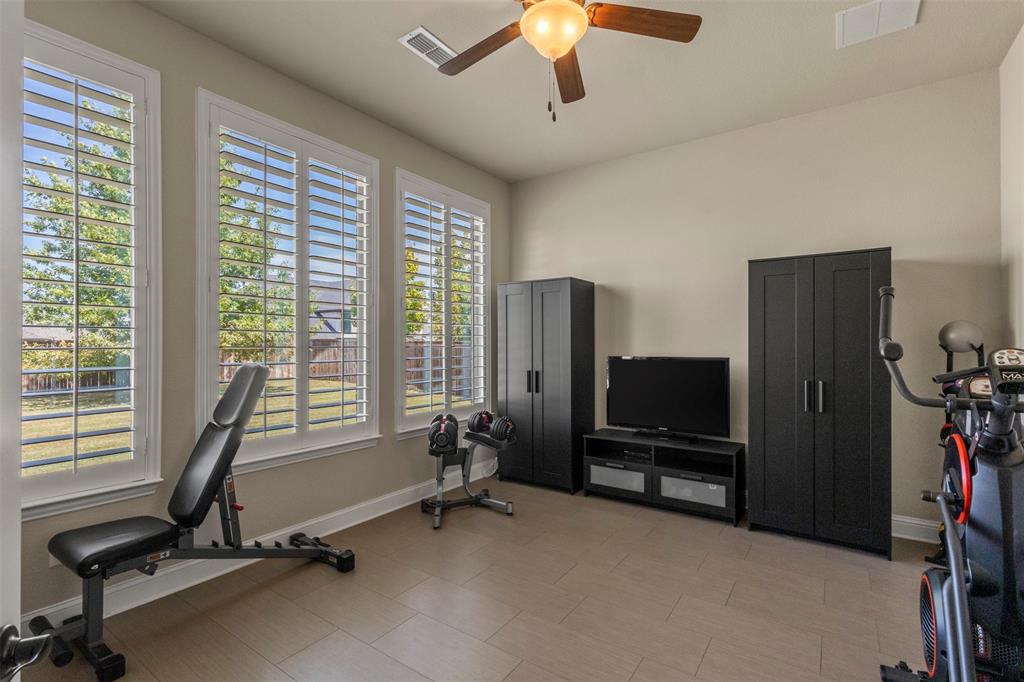 1611 Chisholm Trail Property Photo 32