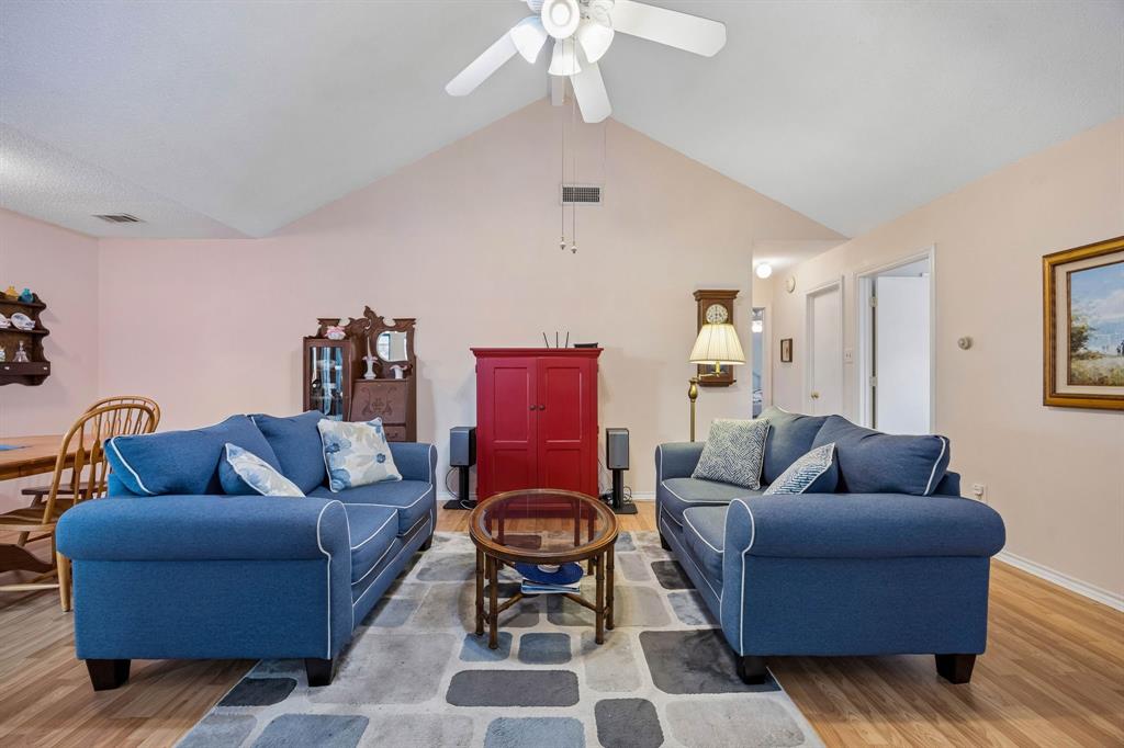 1902 Wyatt Drive Property Photo 4