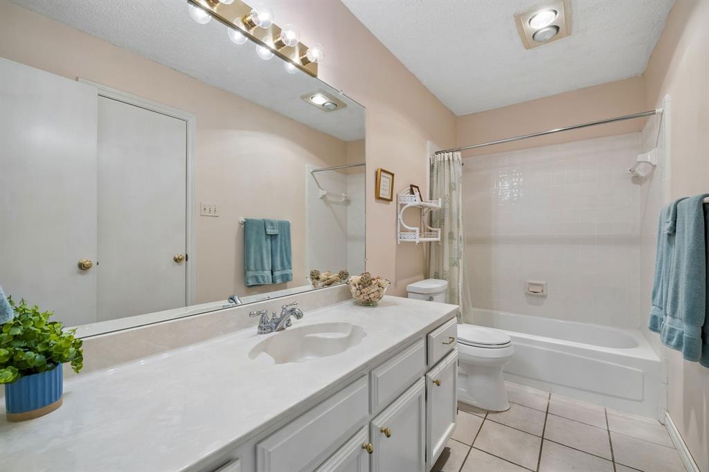 1902 Wyatt Drive Property Photo 12