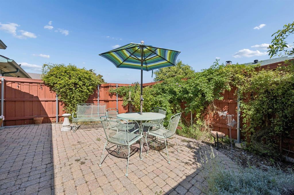 1902 Wyatt Drive Property Photo 19