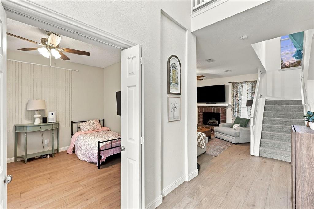 4323 Briar Hill Drive Property Photo 6