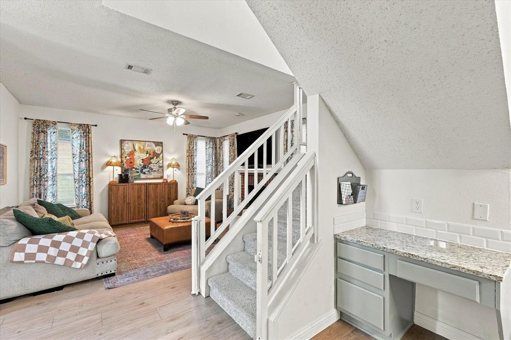 4323 Briar Hill Drive Property Photo 17
