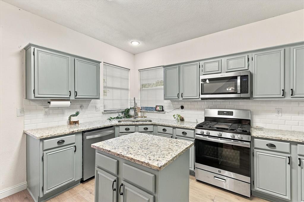 4323 Briar Hill Drive Property Photo 18