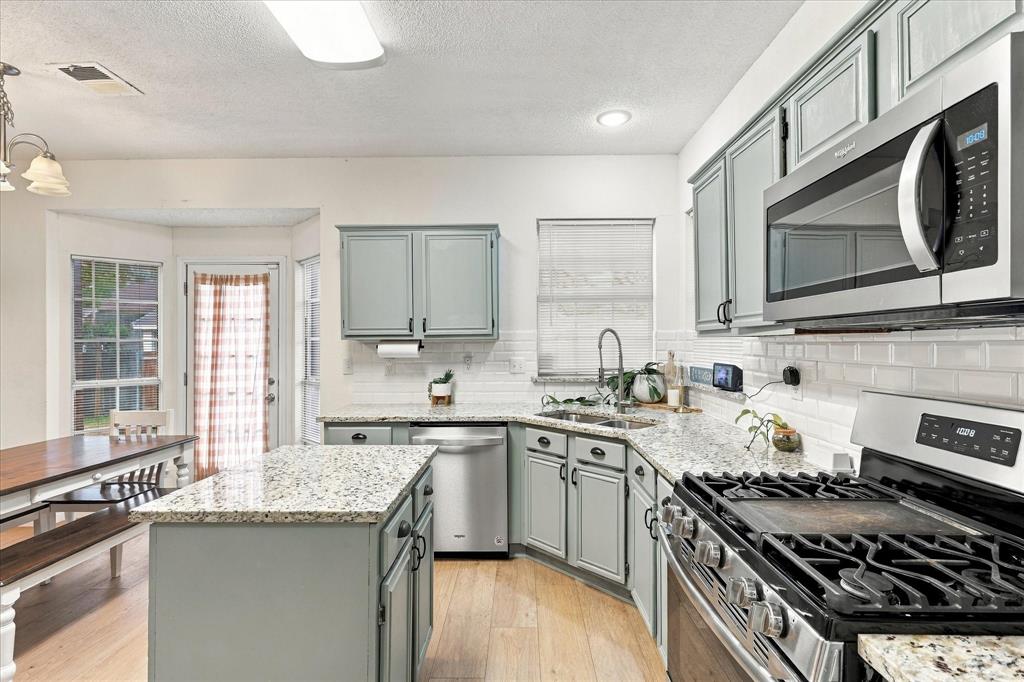 4323 Briar Hill Drive Property Photo 21