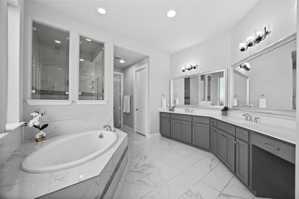 4212 Lombardy Court Property Photo 16