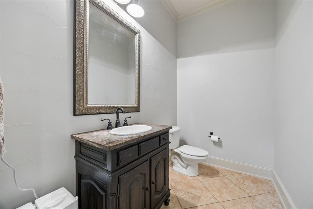 1401 Luckenbach Drive Property Photo 11