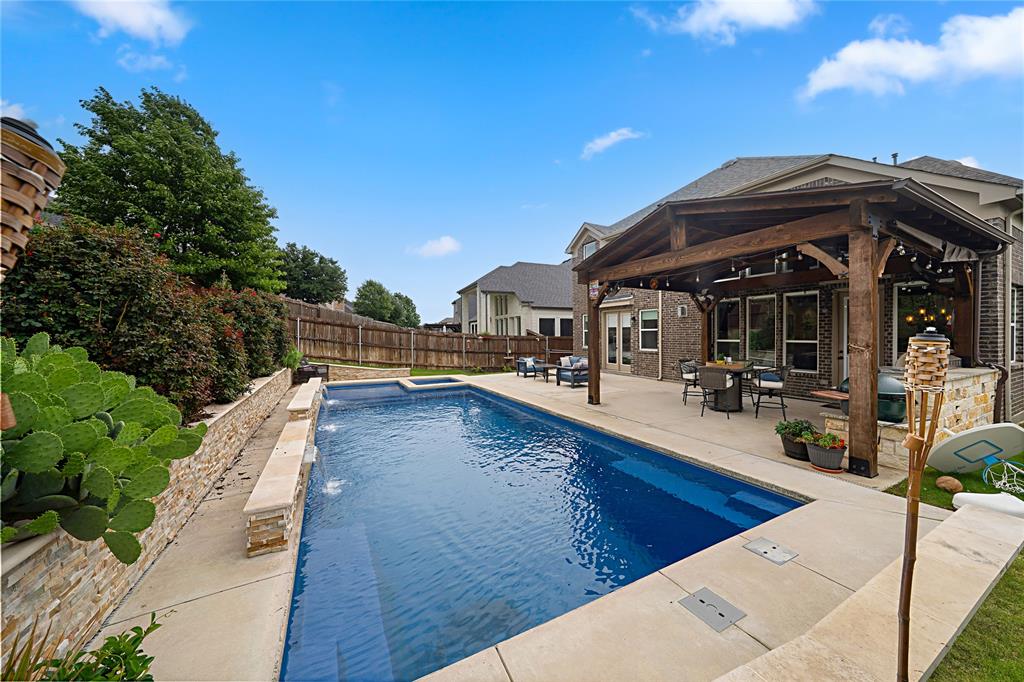 1204 Frisco Hills Boulevard Property Photo 1