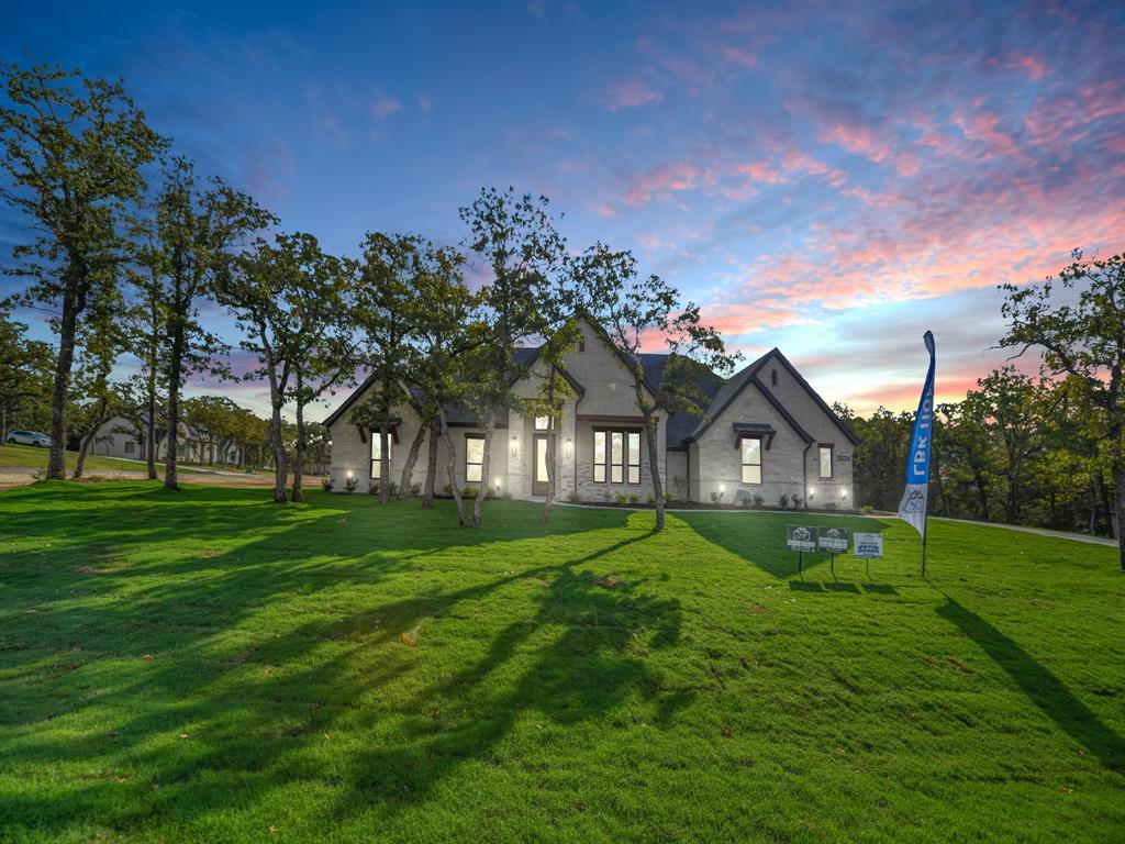 2024 Forest Bridge Drive Property Photo 4