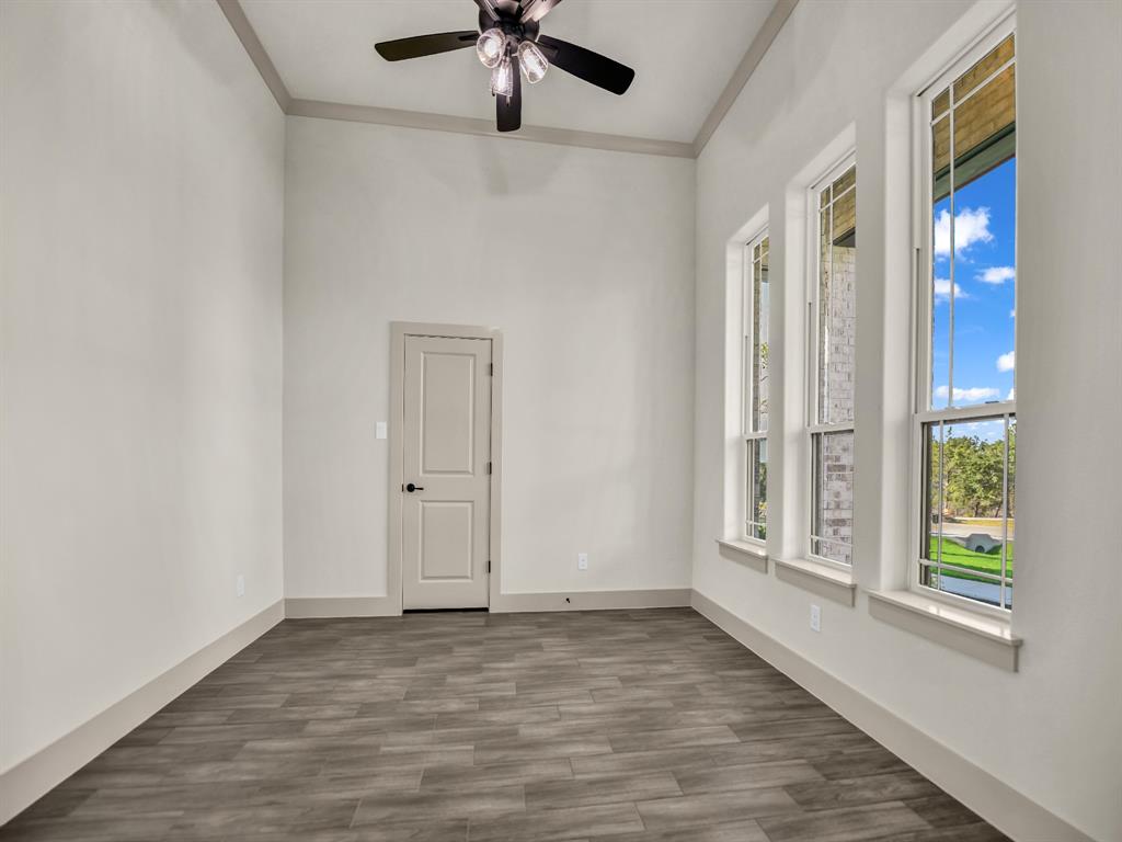2024 Forest Bridge Drive Property Photo 10