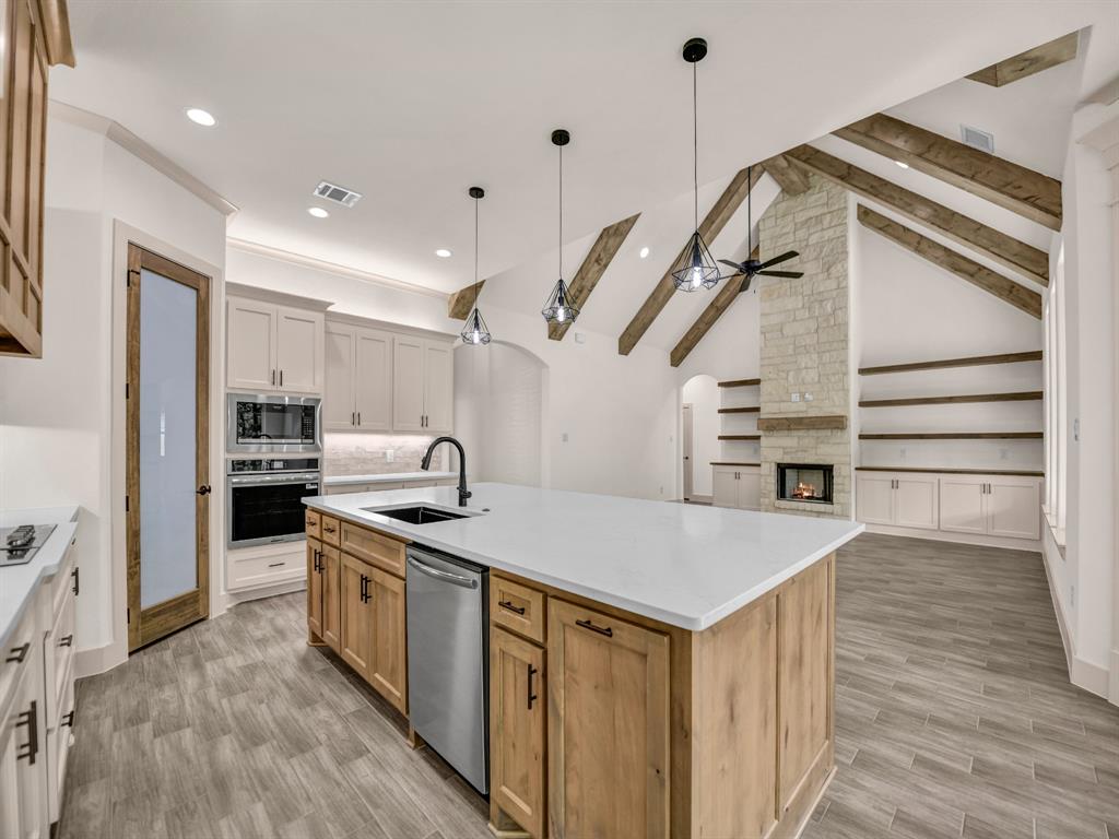 2024 Forest Bridge Drive Property Photo 19