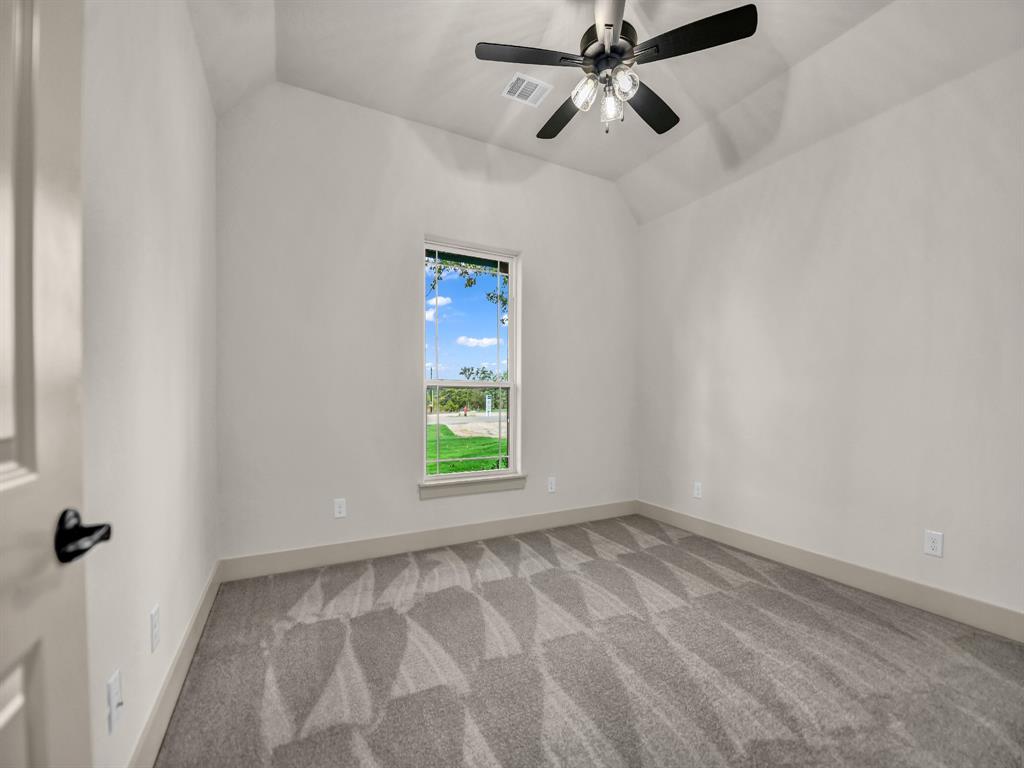 2024 Forest Bridge Drive Property Photo 25