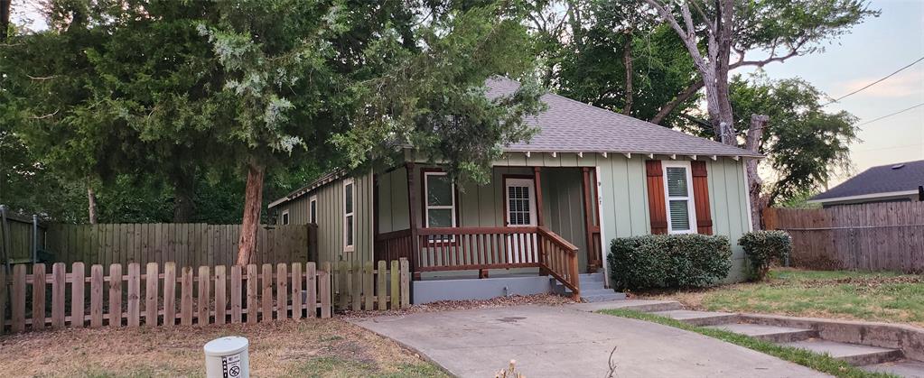 902 Davy Crockett Street Property Photo 4