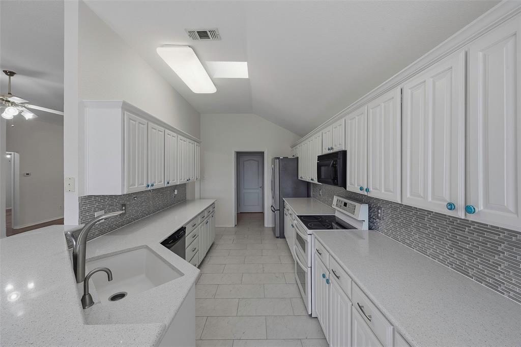 6801 Descanso Gardens Drive Property Photo 13