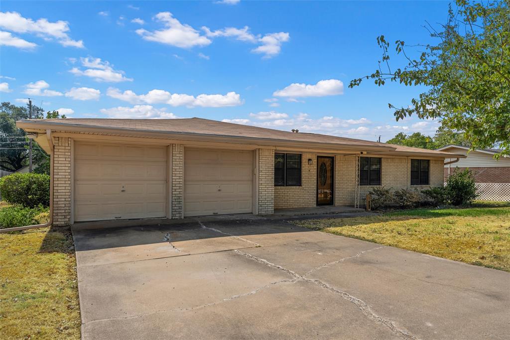 107 E Dawn Drive Property Photo 3