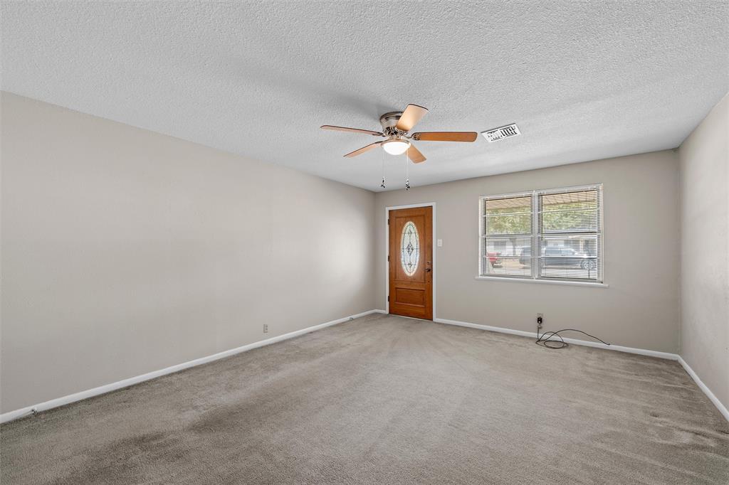 107 E Dawn Drive Property Photo 5