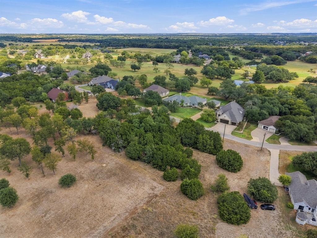 27020 Stonewood Drive Property Photo 6
