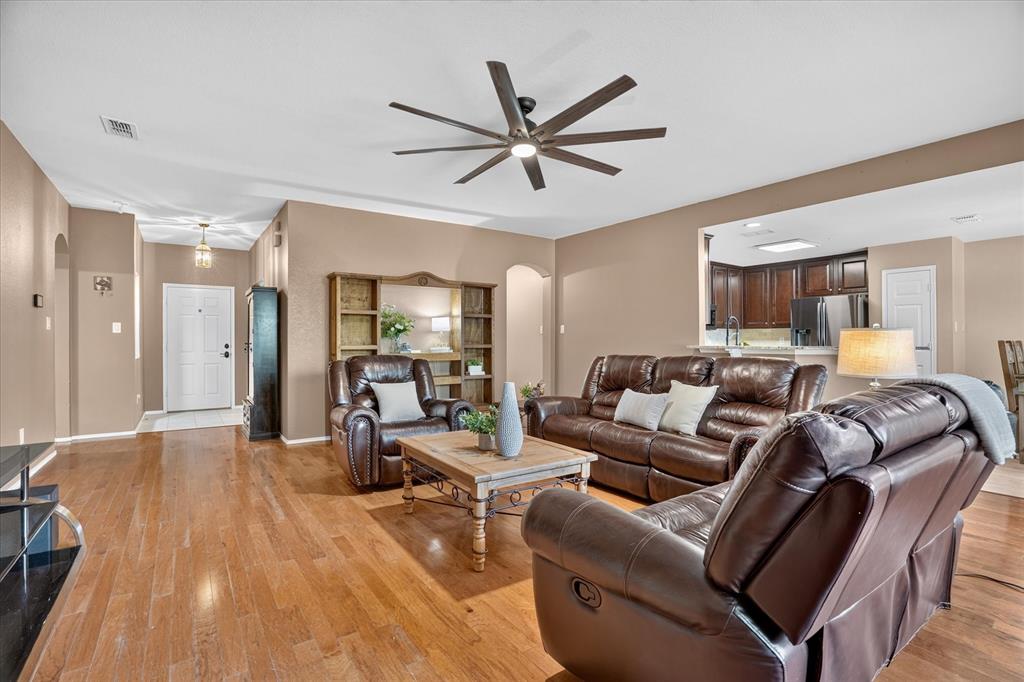 6608 Silver Oak Lane Property Photo 10