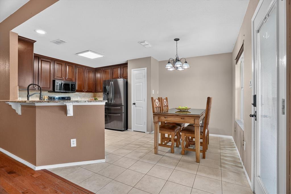 6608 Silver Oak Lane Property Photo 12